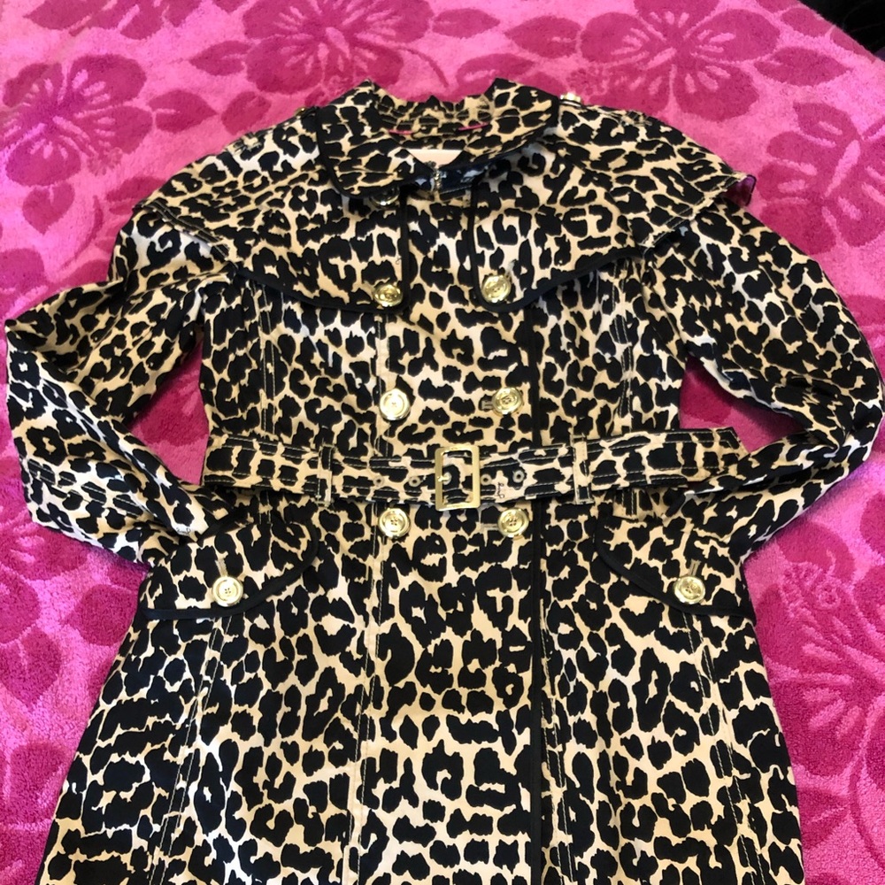 Blazer - Picture 2 of 8